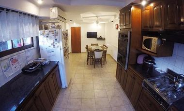 importante casa en san martin