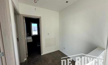 Casa a estrenar en Las Golondrinas