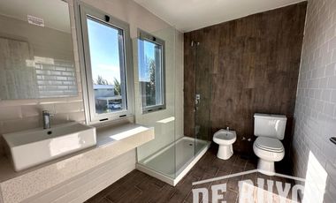 Casa a estrenar en Las Golondrinas