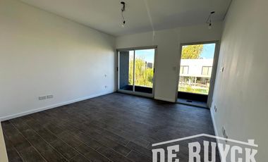 Casa a estrenar en Las Golondrinas