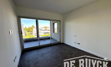 Casa a estrenar en Las Golondrinas