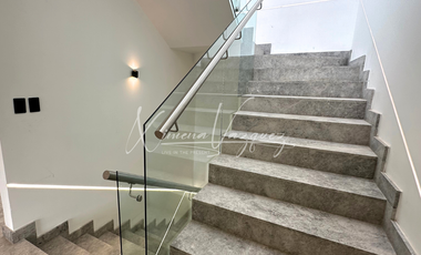 Casa a estrenar en Bosque Real