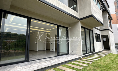 Casa a estrenar en Bosque Real