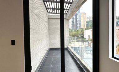 Casa a estrenar en Bosque Real