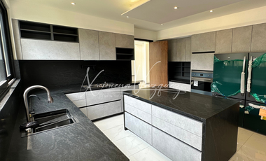 Casa a estrenar en Bosque Real