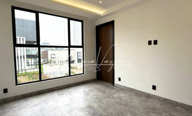 Casa a estrenar en Bosque Real