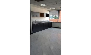 OFICINA EN ARRIENDO, ZONA EMPRESARIAL,  SECTOR AV. CHILE