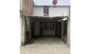Arriendo casa en urb manzanares en ciudad del valle, candelaria