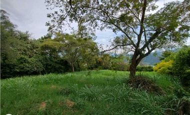 Lote amplio en uno de los mejores condominios de La Mesa Cund