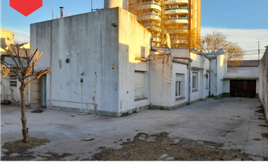 CASA EN VENTA (Calle 17 e/24 y 26)