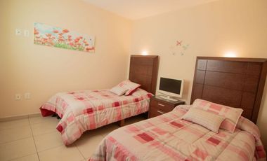 Casa en Renta en Jiutepec en Residencial con Vigilancia Alberca Jardín