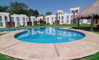 Casa en Renta en Jiutepec en Residencial con Vigilancia Alberca Jardín