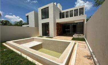 PREVENTA CASA EQUIPADA EN PRIVADA SOLUNA TEMOZON MÉRIDA