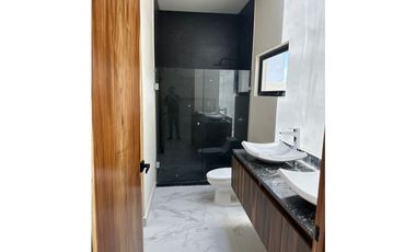 PREVENTA CASA EQUIPADA EN PRIVADA SOLUNA TEMOZON MÉRIDA