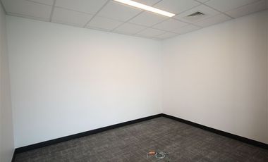 Oficina en Arriendo en Providencia // Metro Pedro de Valdivia // Andrés Bello