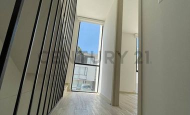 VENTA DE CASA EN CONJUNTO PRIVADO MITAD DEL MUNDO