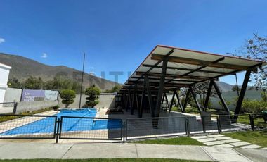 VENTA DE CASA EN CONJUNTO PRIVADO MITAD DEL MUNDO