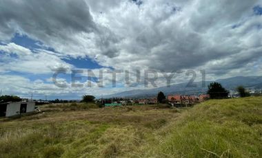 TERRENO DE VENTA IDEAL PROYECTO INMOBILIARIO  SECTOR SAN JUAN DE CUMBAYA