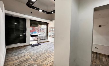 VENTA AVELLANEDA CENTRO LOCAL EXCELENTE UBICACIÓN