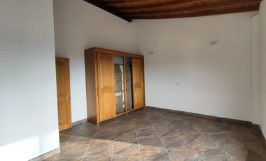 Casa en Arriendo Ubicado en Envigado Codigo 815