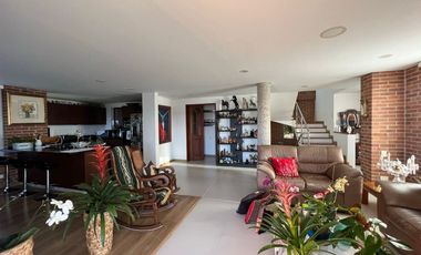 Casa en Venta Ubicado en Sabaneta Codigo 495