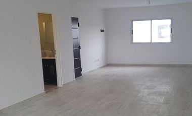 Excelente monoambiente en venta con posibilidad de dividir centro de Caseros