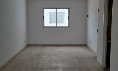 Excelente monoambiente en venta con posibilidad de dividir centro de Caseros