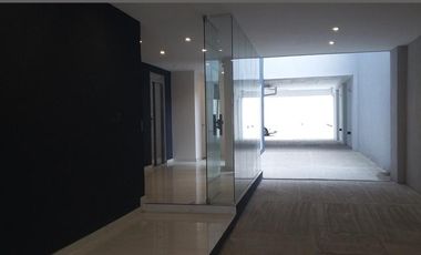 Excelente monoambiente en venta con posibilidad de dividir centro de Caseros