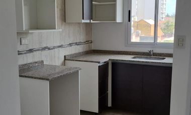 Excelente monoambiente en venta con posibilidad de dividir centro de Caseros