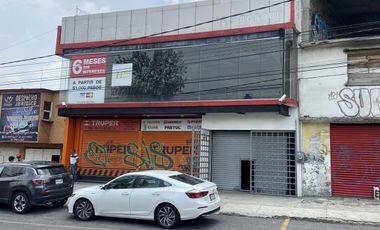 Edifcio con uso de suelo comercial, Lago de Guadalupe