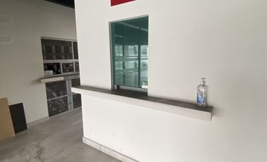 Edifcio con uso de suelo comercial, Lago de Guadalupe