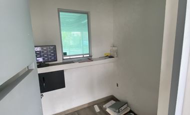 Edifcio con uso de suelo comercial, Lago de Guadalupe