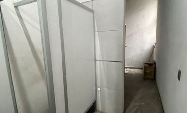 Edifcio con uso de suelo comercial, Lago de Guadalupe