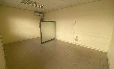 Oficina en Venta en Av el Salto