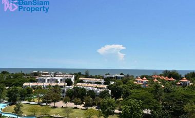 Beachfront Condo in Hua Hin with Stunning Sea View