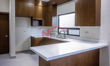 SE VENDE CASA EN PRIVANZAS ACACIA