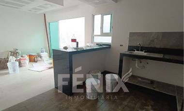 Casa en pre-venta  con habitación en planta baja - Fracc. Privado Coatepec