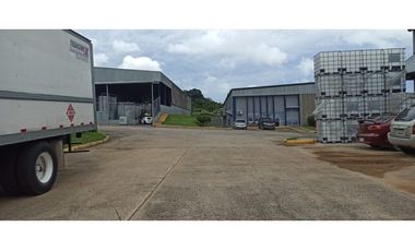 SE ALQUILA BODEGA ZONA FRANCA 400MT2