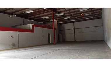 SE ALQUILA BODEGA ZONA FRANCA 400MT2