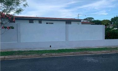 ALQUILO CASA EN ARRAIJAN VISTA ALEGRE VILLAS DE LA ALAMEDA 3R