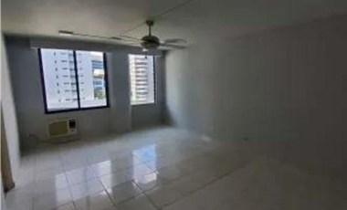 ALQUILO PENTHOUSE DE 300 METROS EN MARBELLA $2,000 NEGOCIABLES