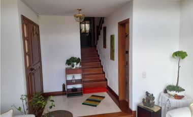 Vendo en zona urbana de La Calera casa en conjunto