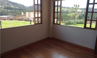 En la vereda Frailejonal de La Calera vendo linda casa de campo