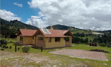 En la vereda Frailejonal de La Calera vendo linda casa de campo