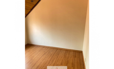 RETASADO !! Casa en venta de 6 ambientes con garaje doble