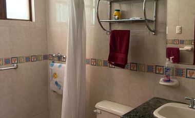 HERMOSA QUINTA CON PISCINA EN VENTA EN YUNGILLA