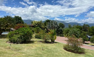 HERMOSA QUINTA CON PISCINA EN VENTA EN YUNGILLA