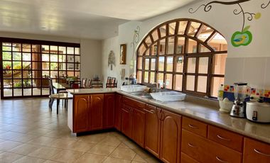 HERMOSA QUINTA CON PISCINA EN VENTA EN YUNGILLA