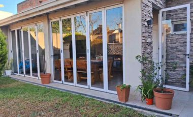 Casa en venta en Ramos Mejia Sur