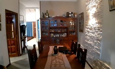 VENTA DE CASA EN QUILMES OESTE